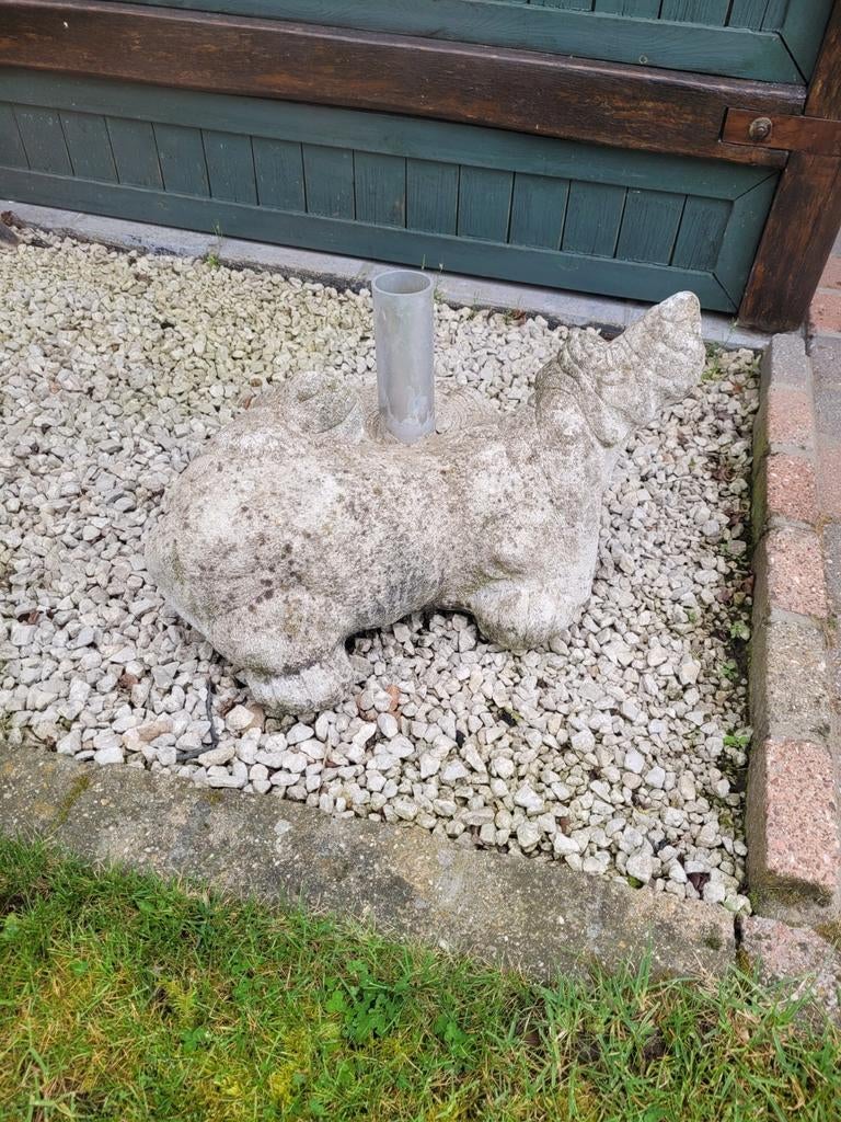 Betonnen parasolvoet met hondje, Tuin en Terras, Ophalen, Gebruikt, Parasolvoet