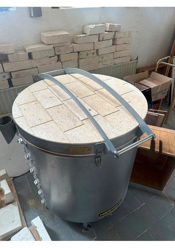 Nabertherm topoven 140L, Diversen, Overige Diversen, Zo goed als nieuw, Ophalen