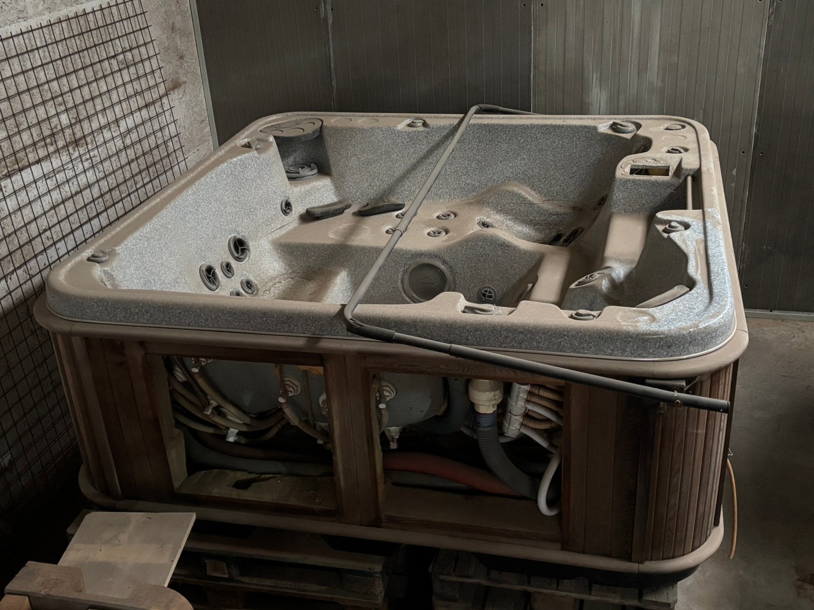 Gratis jacuzzi met werk aan., Enlèvement, Utilisé
