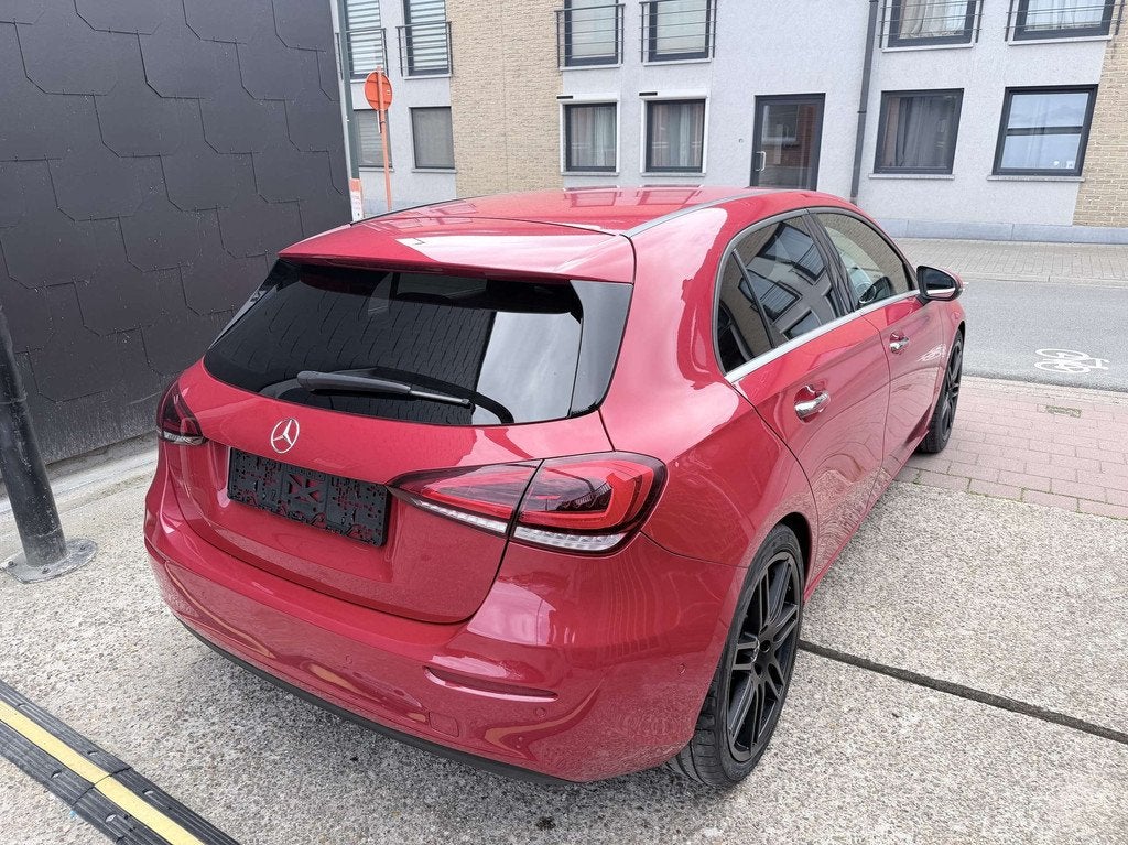 Mercedes-Benz A 180 EDITION AUTOMAAT | CARPLAY | AIRCO | NAV, Auto's, USB, Gebruikt, 136 pk, Bedrijf
