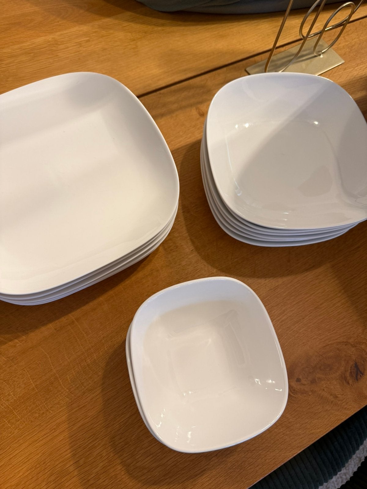 Nordan & wells servies, Huis en Inrichting, Ophalen, Zo goed als nieuw, Bord(en)