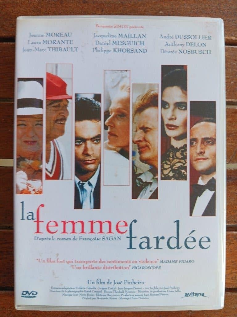 )))  La Femme Fardée  //  Comédie  (((, Enlèvement ou Envoi, Tous les âges, Français, Comme neuf