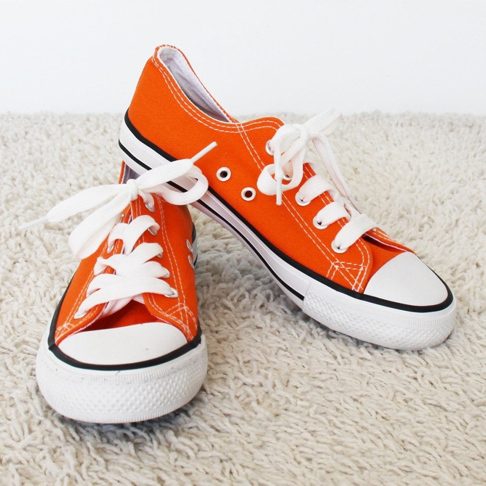 Super Leuke Oranje Chicane Gympen s20 (Maat 35) € 25,-, Kleding | Dames, Oranje, Ophalen of Verzenden, Zo goed als nieuw, Sneakers