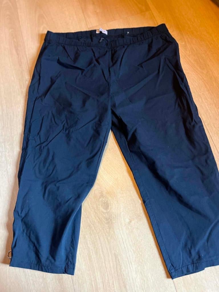 driekwart blauw zhenzi stretch met ritsjes onderaan 48, Kleding | Dames, Grote Maten, Zhenzi, Blauw, Ophalen of Verzenden, Gedragen