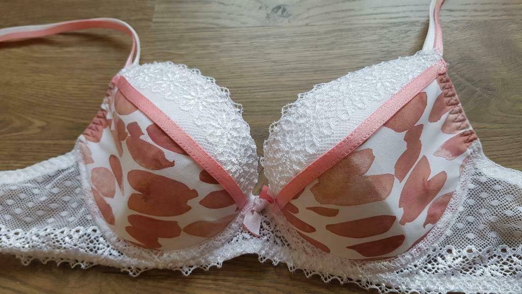 witte BH van Passionata maat 70C, Kleding | Dames, Ondergoed en Lingerie, Passionata, Ophalen of Verzenden, Wit, BH