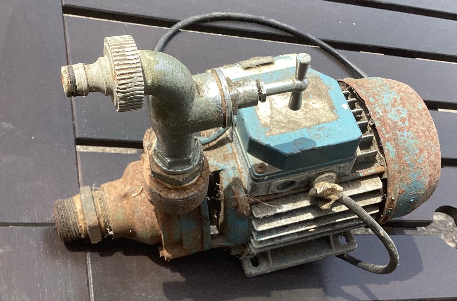 ANTIEKE WATERPOMP,mooi!!!, Enlèvement ou Envoi