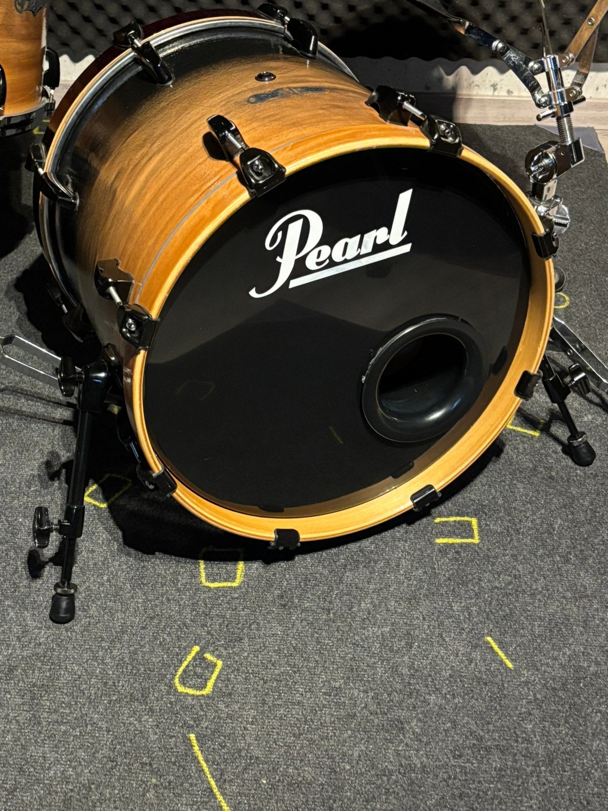 Pearl shellset met 18 inch bassdrum, Muziek en Instrumenten, Ophalen, Zo goed als nieuw, Pearl