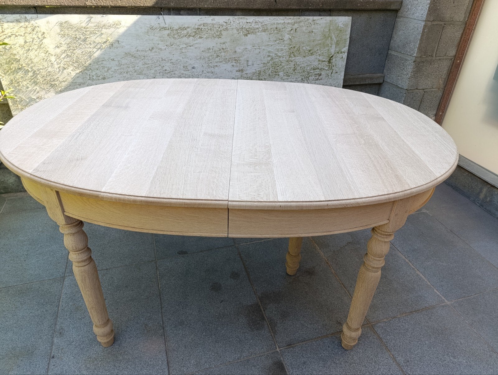 aerogummer eikenhouten tafel (Rigaud), Huis en Inrichting, Tafels | Eettafels