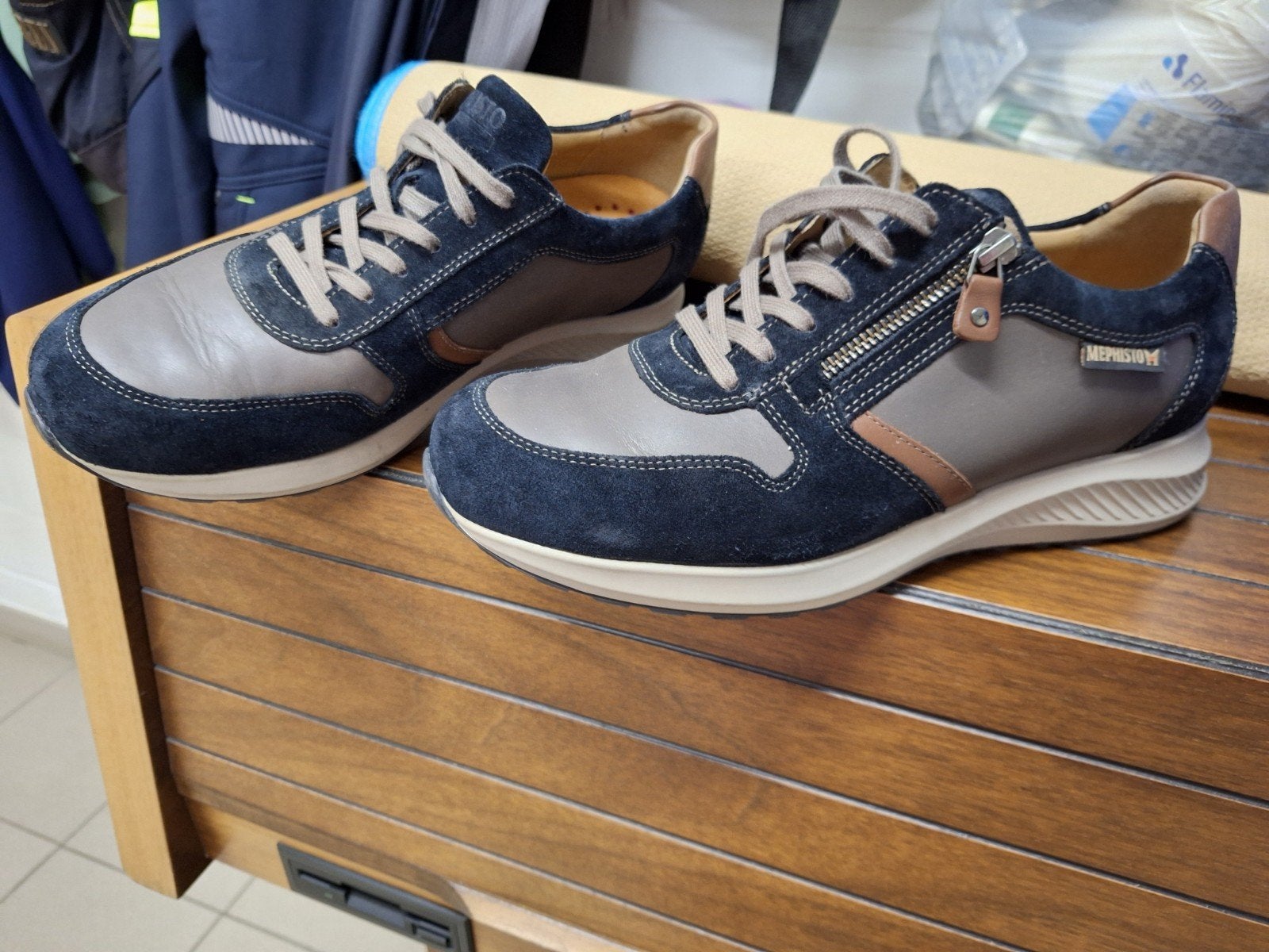 Chaussures Mephisto taille 42, Enlèvement