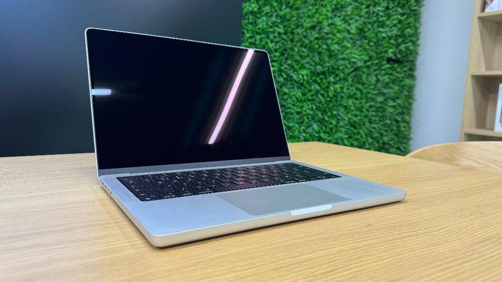 Apple MacBook Pro 14' M2 Pro Silver, Computers en Software, Apple Macbooks, Overige groottes, 512 GB, Ophalen of Verzenden, Zo goed als nieuw