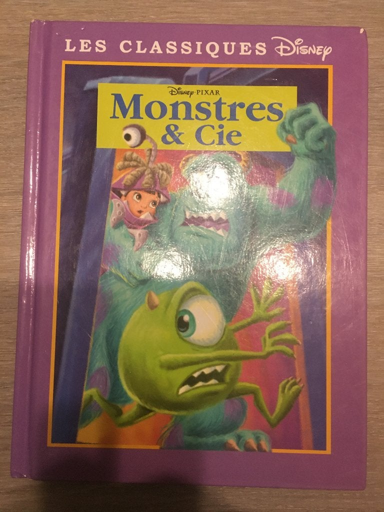 Livre Disney Pixar Monstre & Cie, Garçon ou Fille, Collection DISNEY CINEMA, Comme neuf, Enlèvement