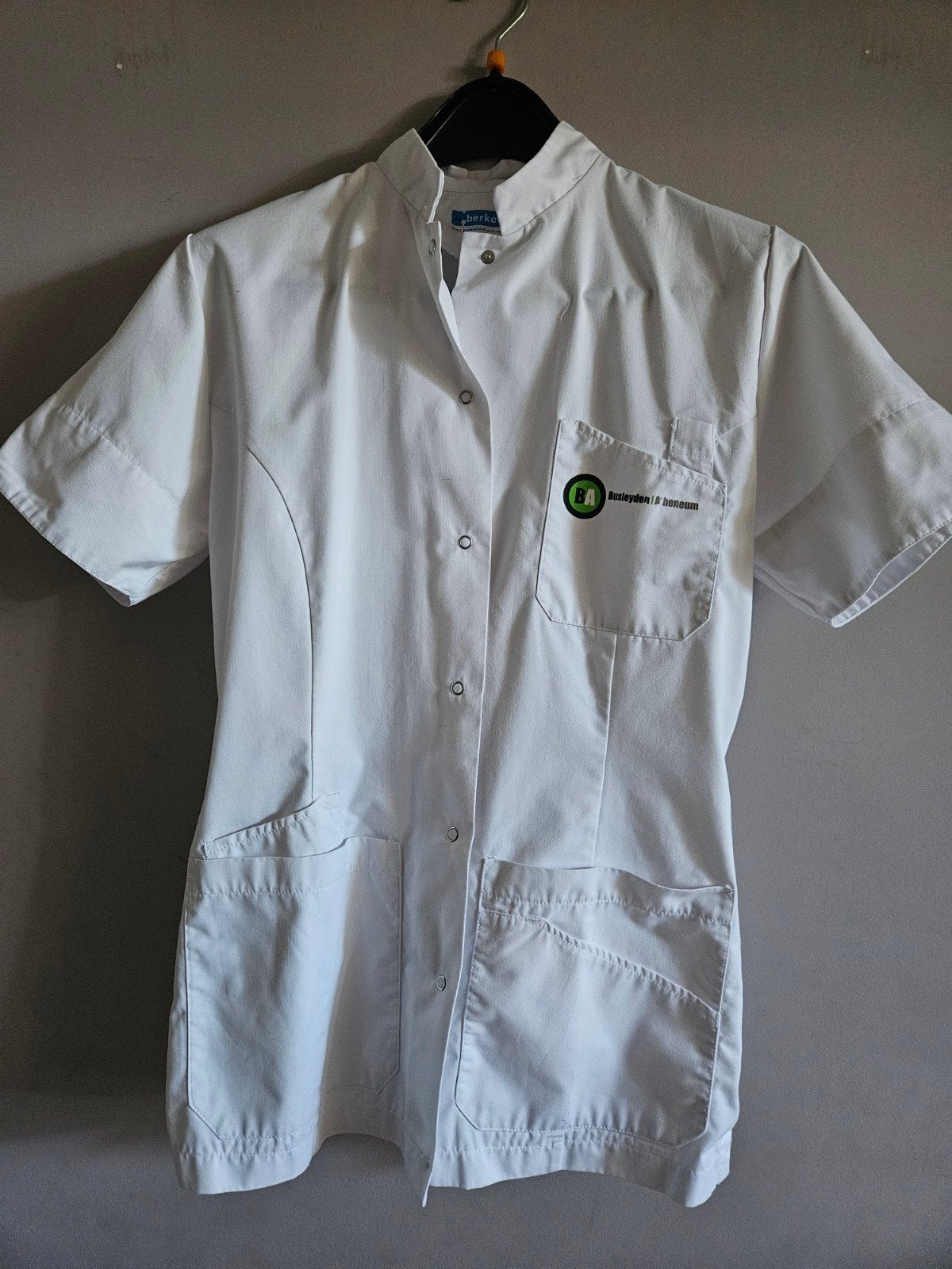 Verpleegkundige uniform 2 stuks, Berkel, Ophalen, Zo goed als nieuw