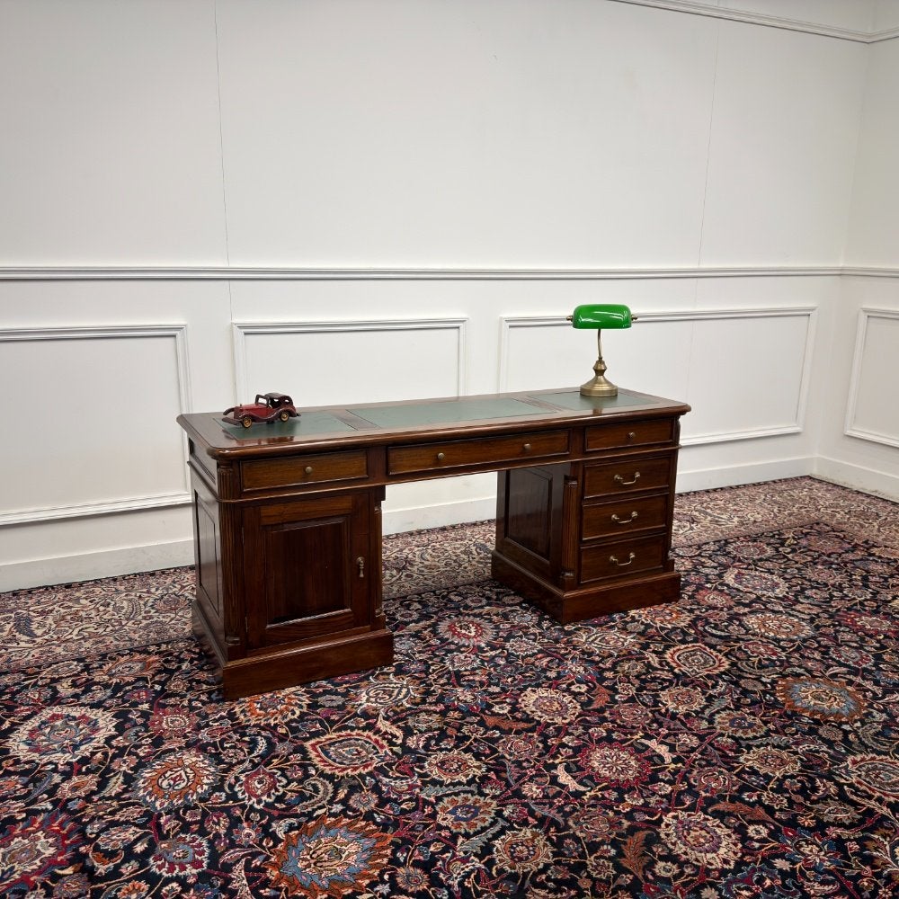 Klassiek Engels Ondiep Chesterfield Bureau, Enlèvement