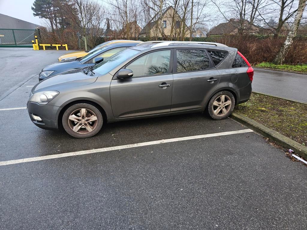 Kia Ceed 1.6 diesel euro 5, Autos, Boîte manuelle, 5 portes, Système audio, Particulier