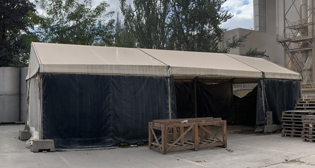 Professional storage tent, Enlèvement, Utilisé