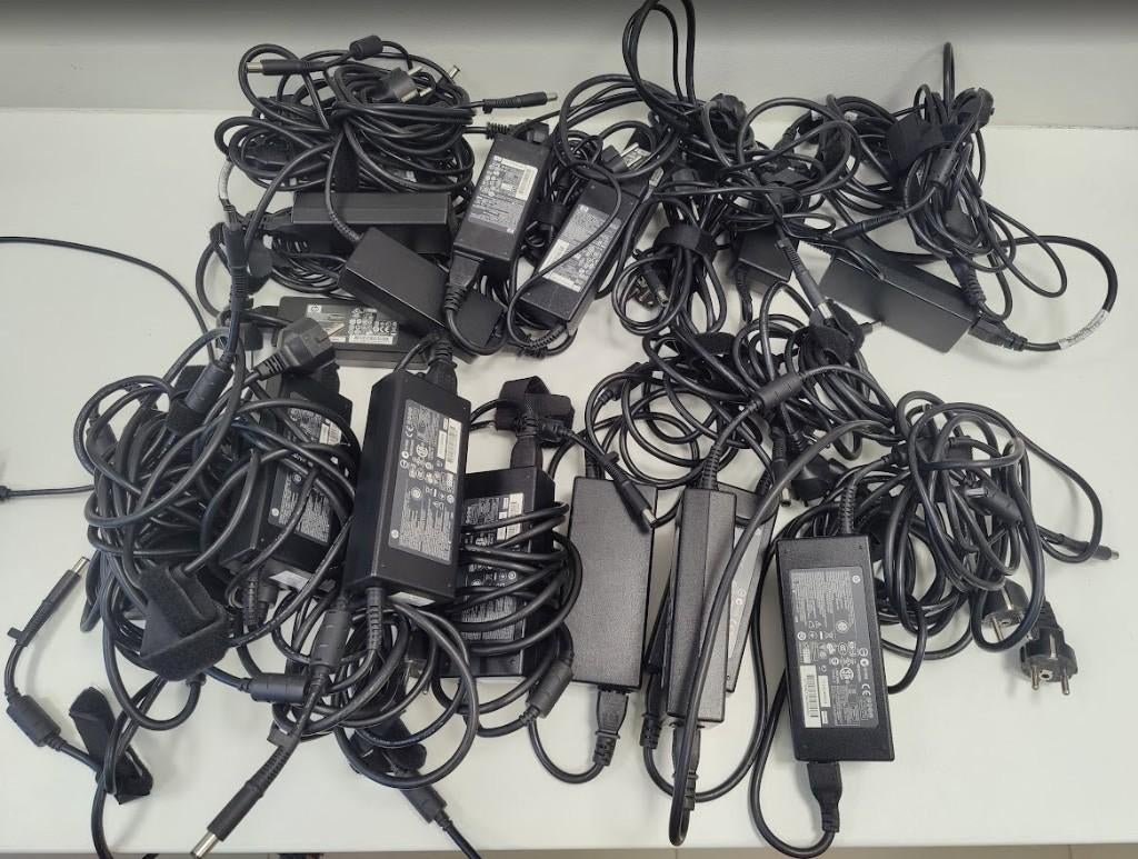 24 x HP opladers (adapters) laptop, Ophalen, Gebruikt, HP