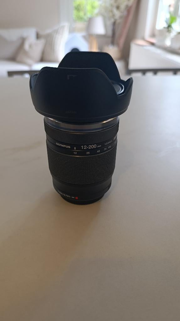 Olympus 12-200mm f/3.5-6.3, TV, Hi-fi & Vidéo, Photo | Lentilles & Objectifs, Comme neuf, Lentille standard, Zoom, Enlèvement ou Envoi
