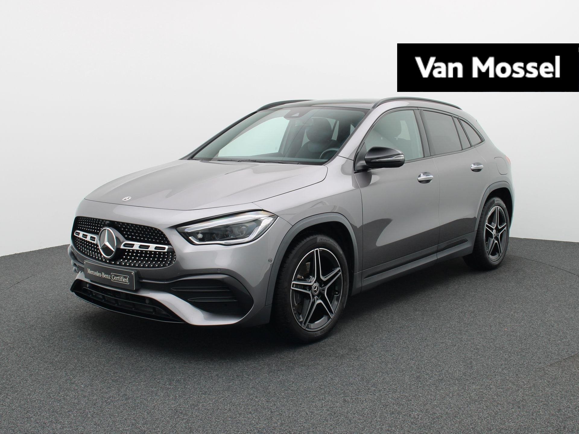 Mercedes-Benz GLA 180 AMG Line + PANO DAK + MULTIBEAM LED +, Auto's, Dealer onderhouden, Stof, Gebruikt, Zwart