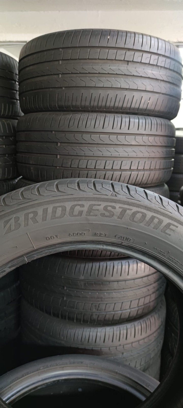22555r18 225 55 18 225/55/r18 Bridgestone avec montage, Enlèvement ou Envoi