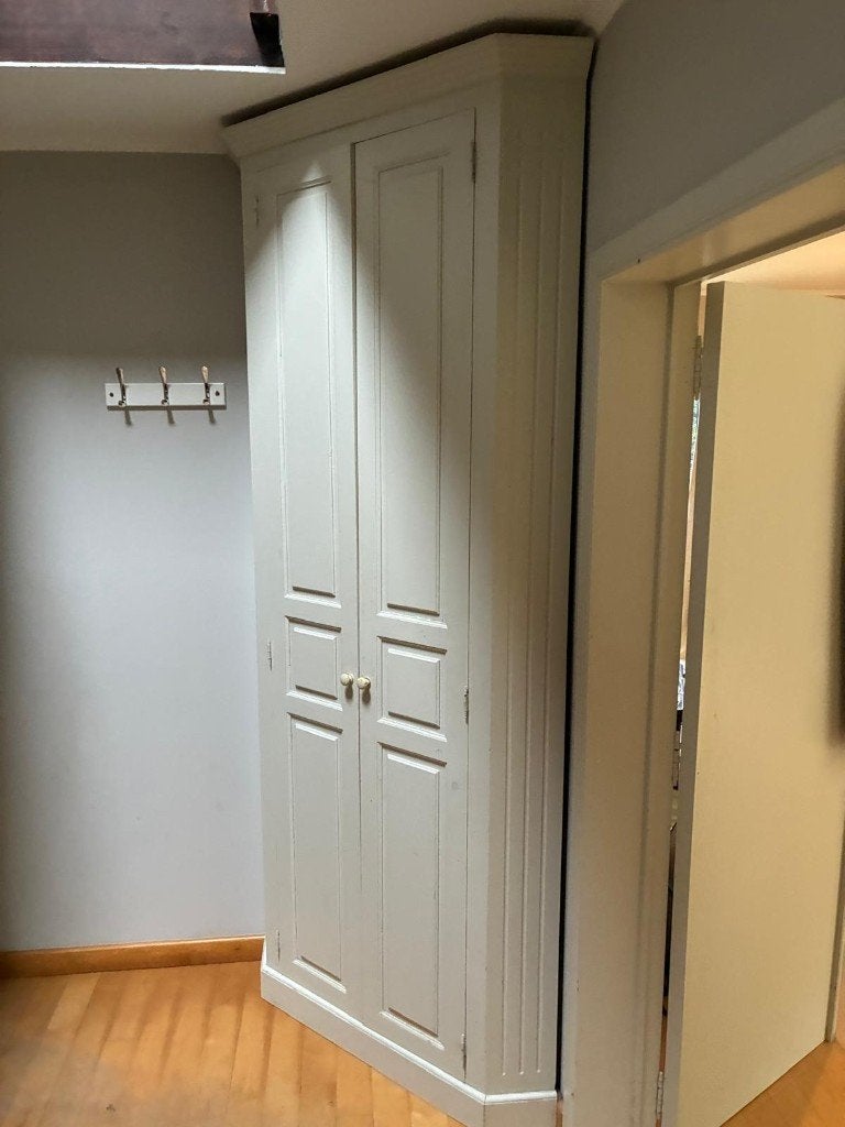Armoire en coin (bois), Enlèvement