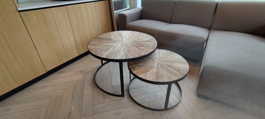 Ronde tafels in landelijke stijl, Huis en Inrichting, Tafels | Salontafels, Ophalen, Landelijke stijl