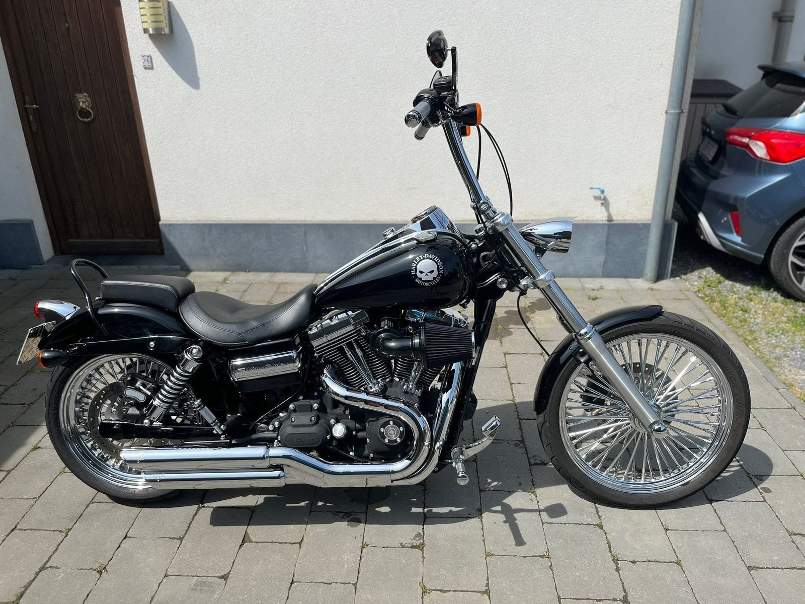 Harley Davidson wide glide 2010 chicanos, Motos, 1600 cm³, Occasion, Plus de 35 kW, Chopper