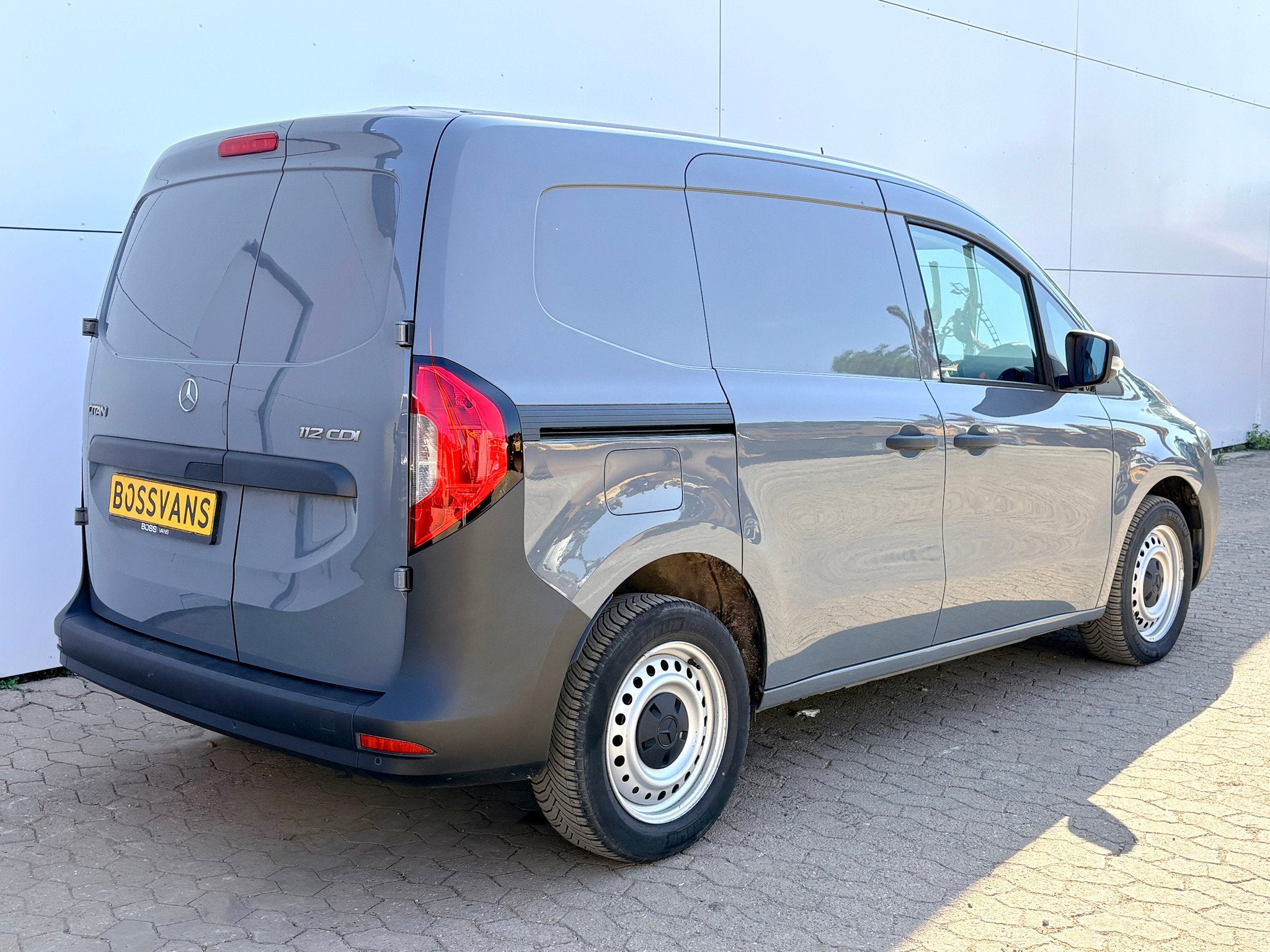 L1 Airco Bluetooth Parkeersensoren Achter, Auto's, Voorwielaandrijving, Gebruikt, Euro 6, 4 cilinders