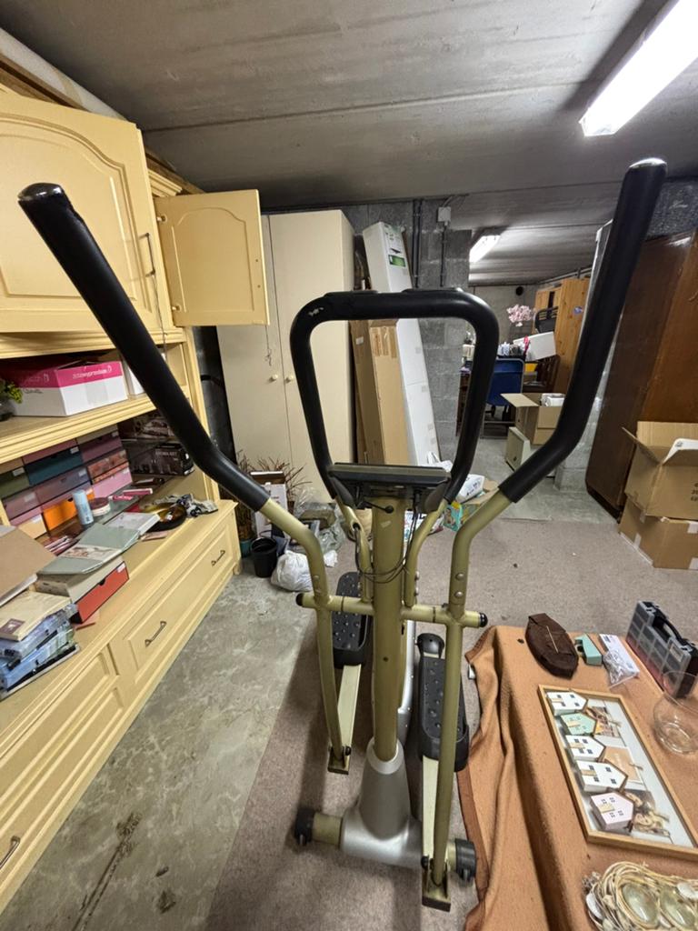 Cross trainer, Sport en Fitness, Ophalen, Zo goed als nieuw
