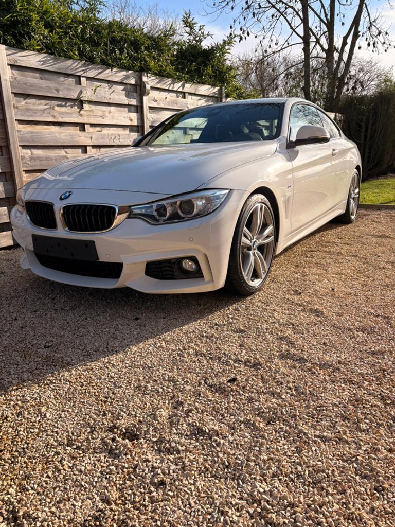 Bmw 420i coupe m packet zeer goed onderhouden, Automaat, Achterwielaandrijving, 4 cilinders, Wit