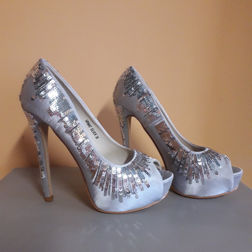 pumps 38, Pumps, Verzenden, Zo goed als nieuw, Grijs