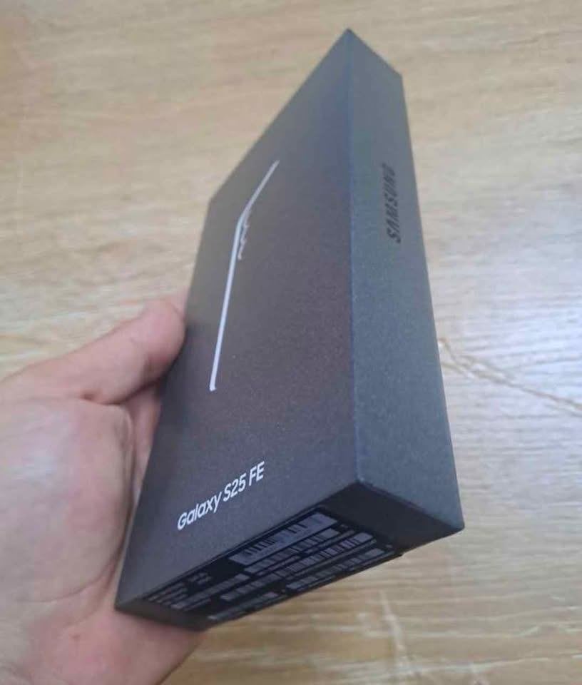 samsung s25 fe, Télécoms, Téléphonie mobile | Samsung, Comme neuf, Autres modèles, 128 GB, Sans abonnement, Android OS, 10 mégapixels ou plus