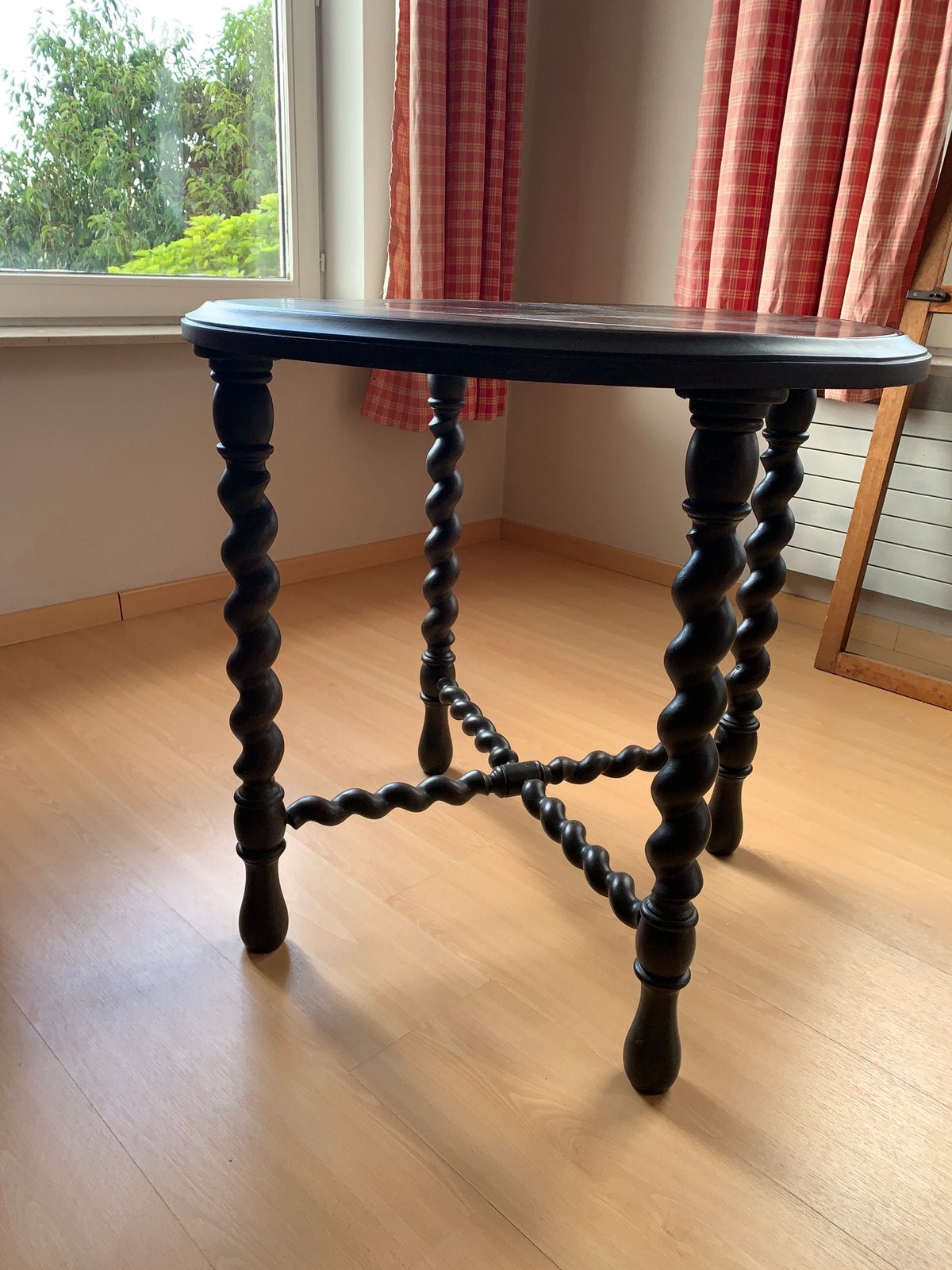 Rond tafeltje, Antiek en Kunst, Ophalen