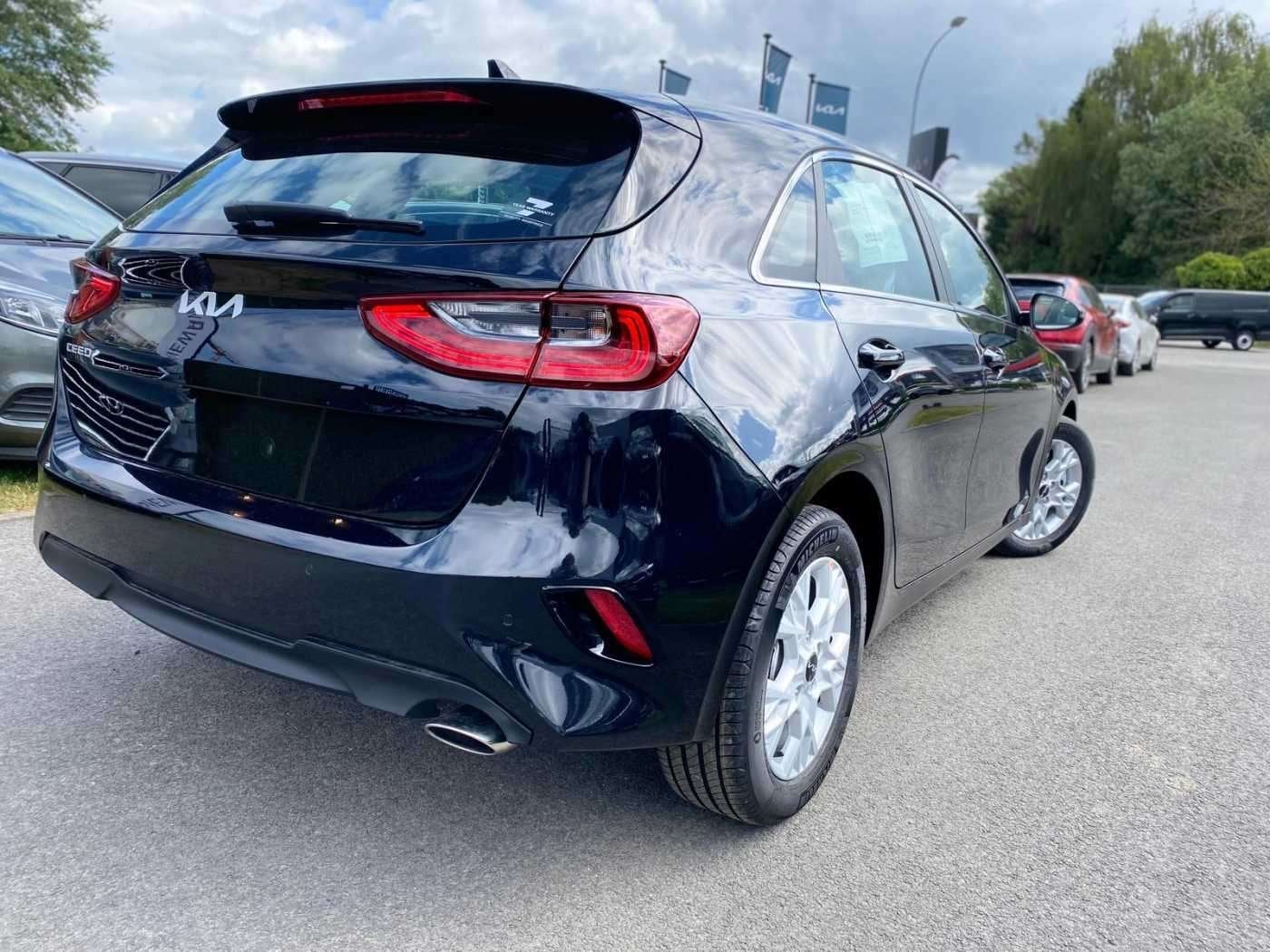 Kia Ceed CEED 1.0 T-GDi MHEV Pulse ISG DCT (automaat), Auto's, Kia, Automaat, Overige kleuren, Navigatiesysteem, Bedrijf