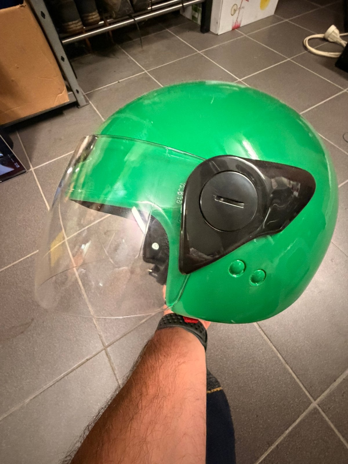 Open helm met vizier nieuw in funny camino groen, Vélos & Vélomoteurs, Casques de cyclomoteur, Enlèvement, Comme neuf