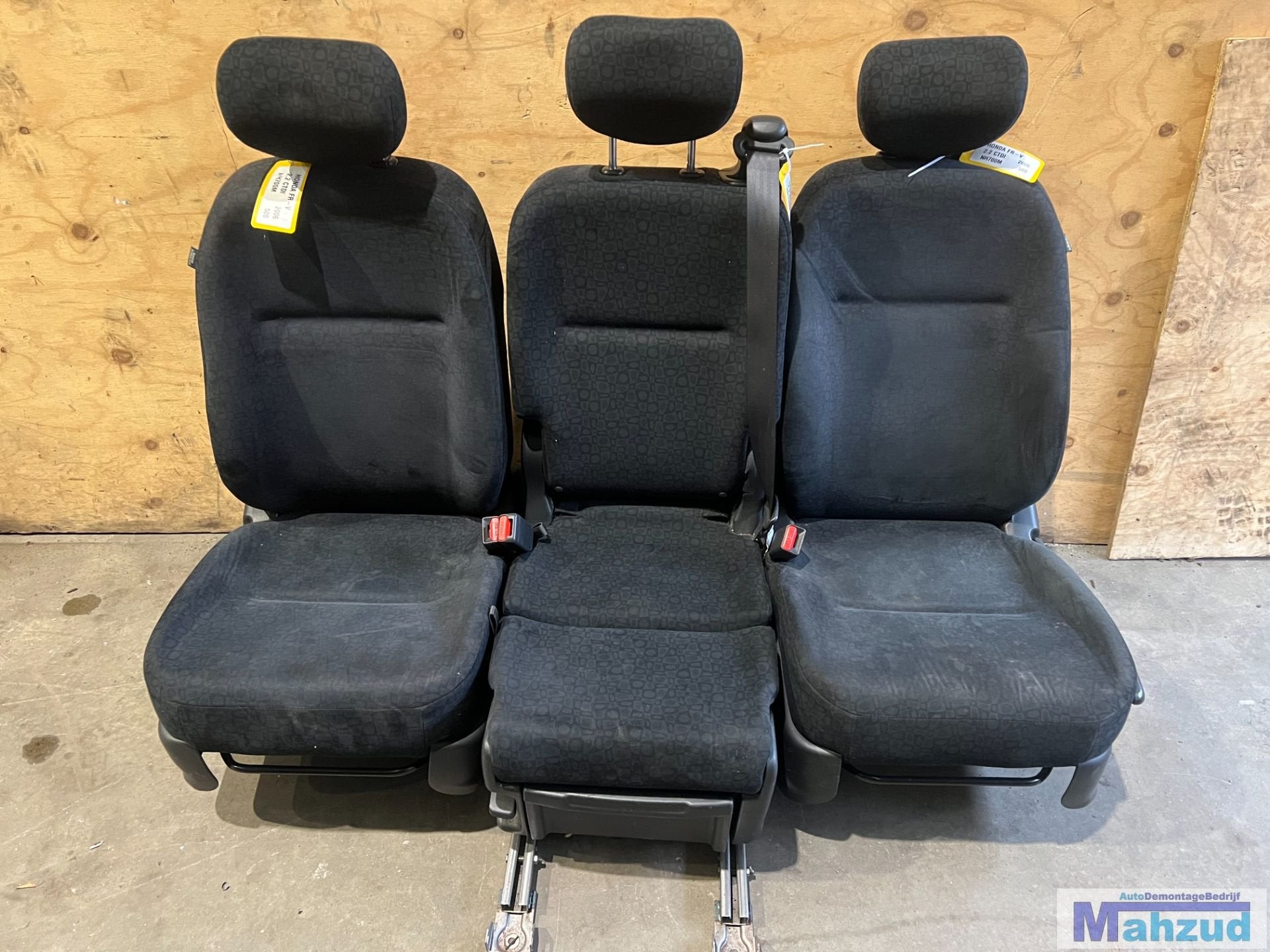 HONDA FR-V zwart interieur stoel achterbank 2004-2010, Gebruikt, Info@honda.co.jp, Minami-Aoyama 2-chome 1-1
107-8556  Tokyo, Honda Motor Co., Ltd.