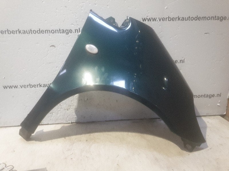 SPATBORD RECHTS VOOR Mercedes-Benz A (W168), Gebruikt, Mercedes-Benz, Spatbord, Dialog.mb@mercedes-benz.com