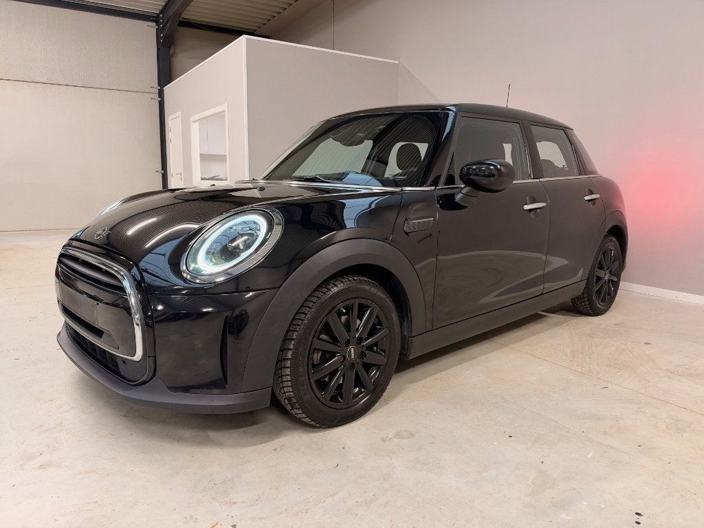 Mini Cooper 1.5i Automaat Led Navi Lineass CarPlay 100000km, Auto's, Dealer onderhouden, https://public.car-pass.be/vhr/1e717309-bcd2-48b0-b85a-a1185eec0b01