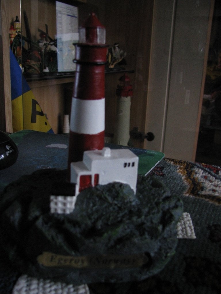 vuurtoren beeldje Noorwegen - Egeroy Lighthouse lecturama, Ophalen of Verzenden, Zo goed als nieuw, Schaalmodel