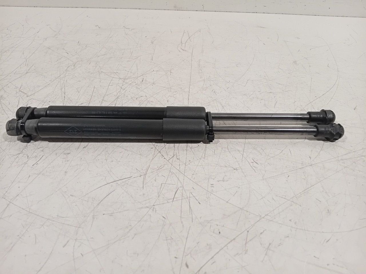Gasdrukveerset voor Renault Scénic, Onderdelen@venauto.nl, Van der Ven Autorecycling B.V., Ettenseweg 76, 4706 PB Roosendaal, The Netherlands