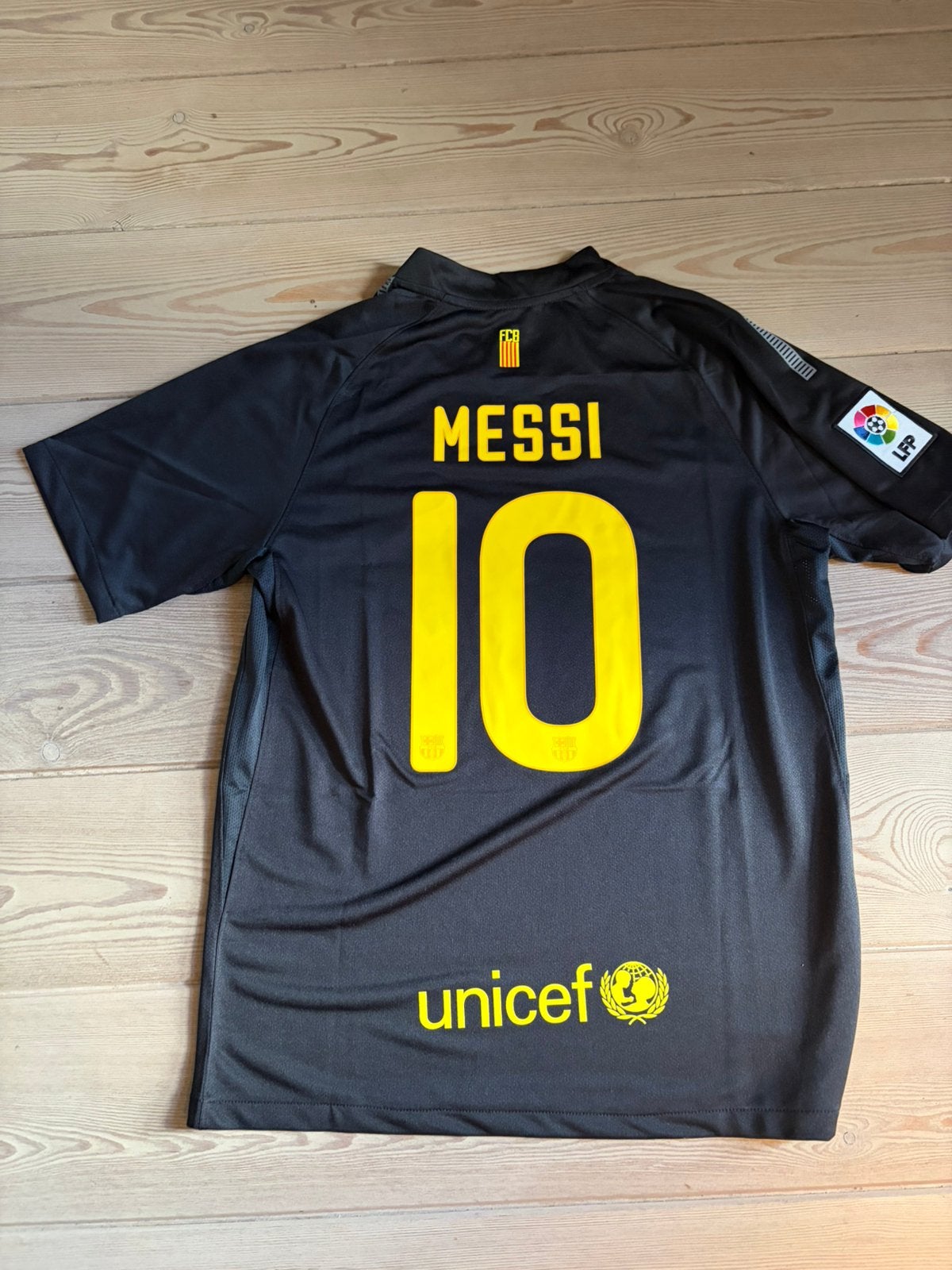 Messi retro shirt barcelona 2011/2012, Taille L, Enlèvement ou Envoi, Neuf, Maillot