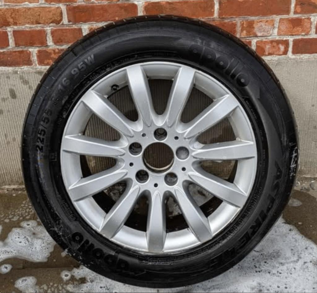 aluminium velgen met gebruikssporen (mercedes E220), Autos : Pièces & Accessoires, Pneus & Jantes, 16 pouces, Véhicule de tourisme