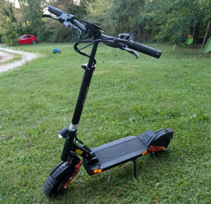Joyor t10 60v 2 motors 2000wath zeer snelle step 70kmh !!, Fietsen en Brommers, Steps, Ophalen of Verzenden