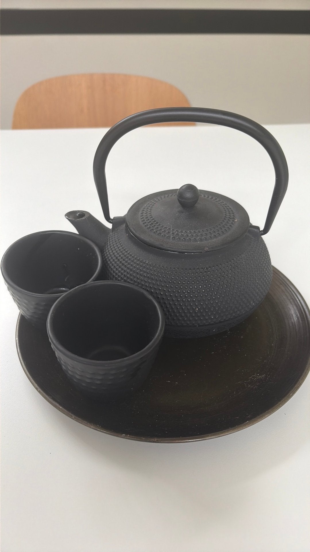 Théière avec deux tasses, Maison & Meubles, Cuisine | Casseroles & Poêles, Enlèvement ou Envoi, Neuf