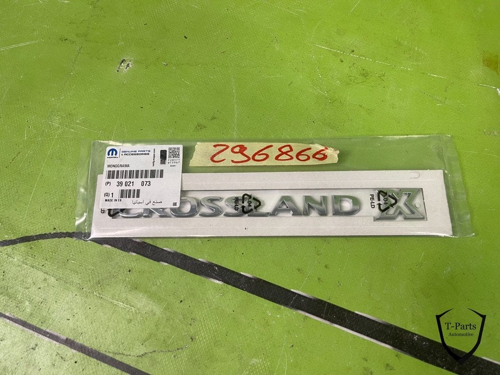 Opel Crossland X embleem tekst achterklep logo, Info@fabrikant.eu, Fabrikant BV, Opel, Nieuw