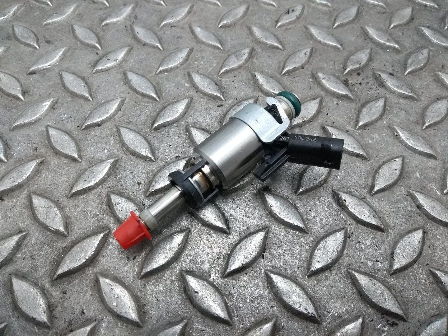 VOLKSWAGEN GOLF BRANDSTOF INJECTOR / VERSTUIVER 2016, Ophalen of Verzenden, Gebruikt, Stiba lid