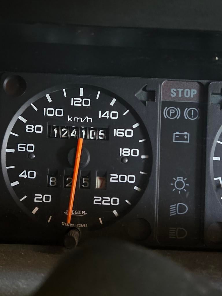 Propere peugeot 205 automatiek 1.6 van 1992, Auto's, Peugeot, Automaat, Particulier, Te koop, Benzine