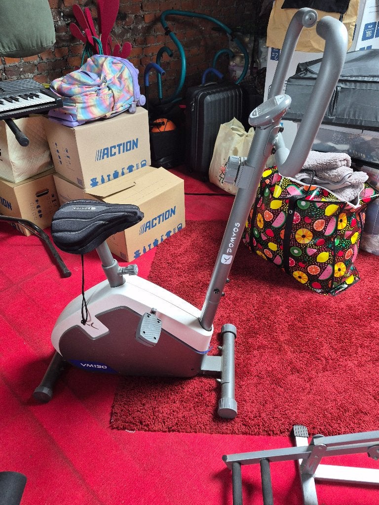 Vélo d appartement, Sports & Fitness, Enlèvement, Utilisé, Métal, Vélo d'appartement
