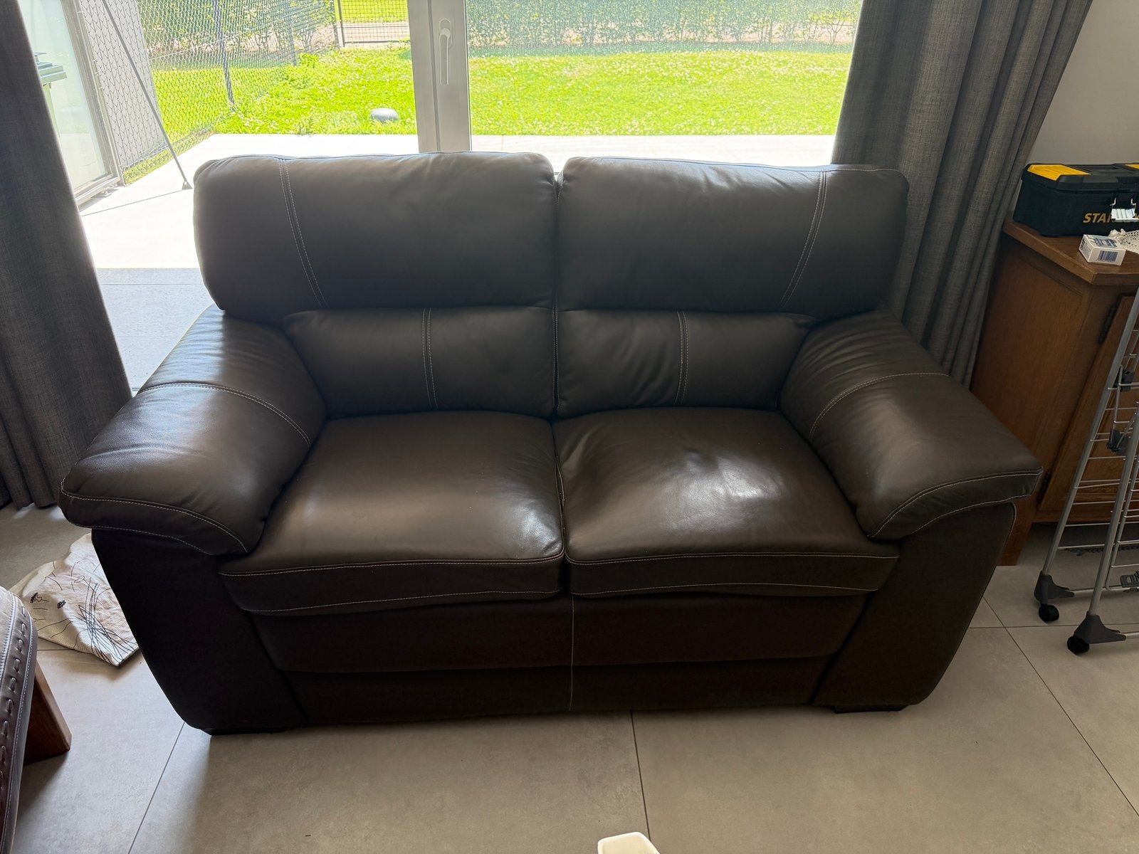Comfortabele zetel set, 2-zit + 1-zit, in leer, Ophalen, Gebruikt, Leer