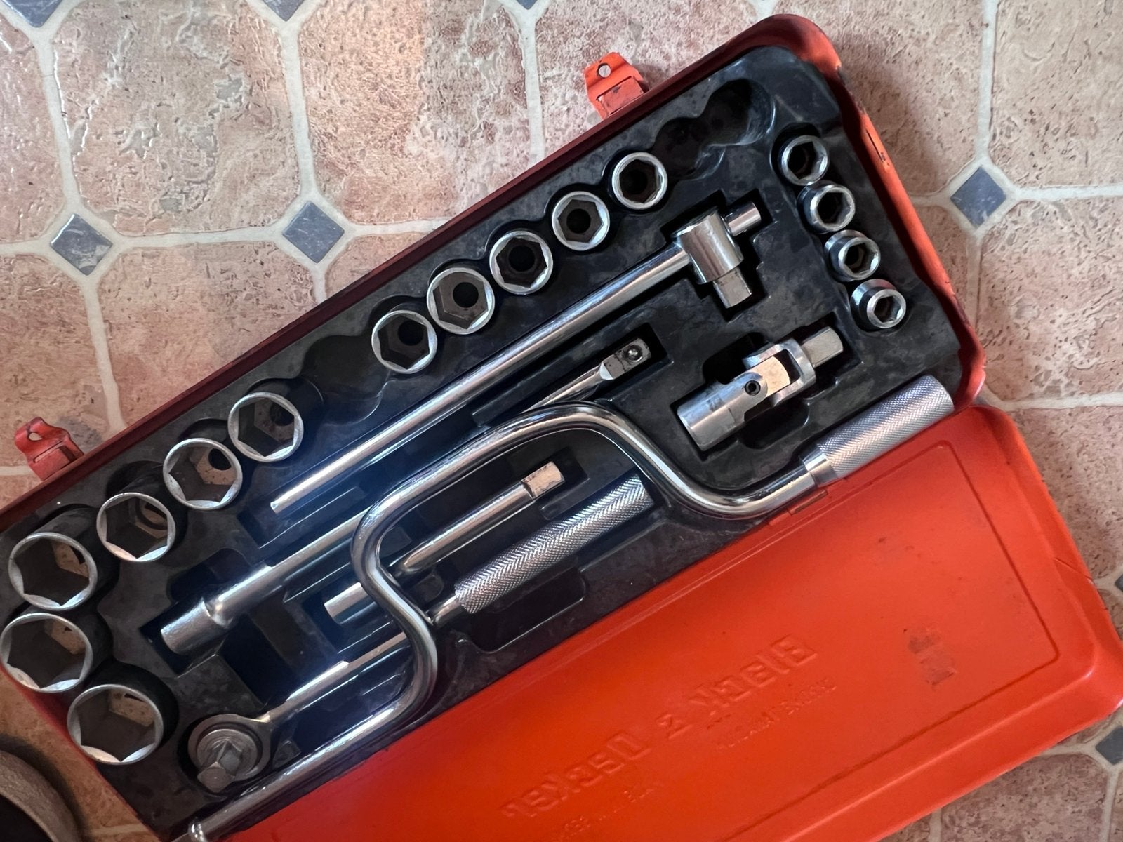 Vintage Black & Decker Dopsleutelset (oranje metalen koffer, Doe-het-zelf en Bouw, Gereedschap | Handgereedschap, Ophalen, Zo goed als nieuw
