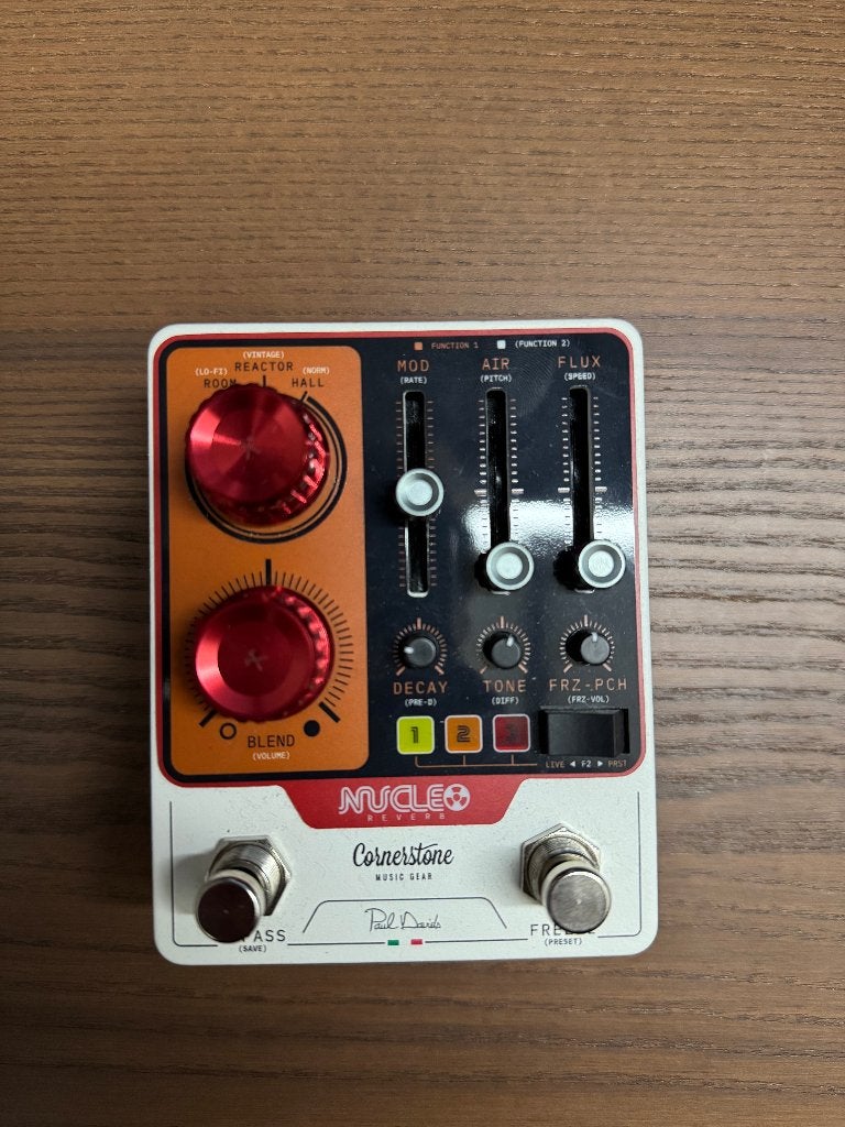 Cornerstone Nucleo Reverb, Musique & Instruments, Enlèvement ou Envoi, Comme neuf, Delay ou Écho